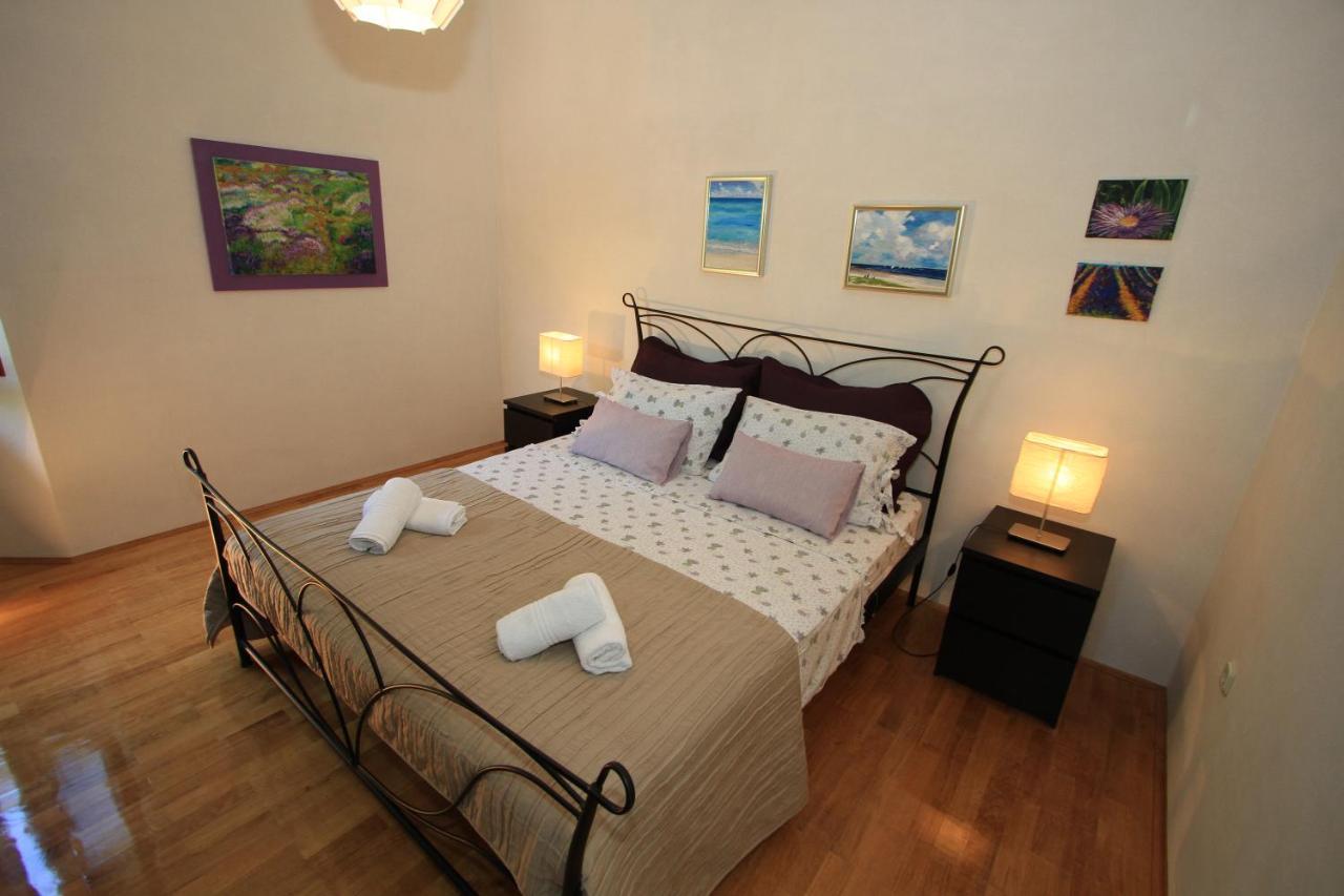 Holiday Rokov Apartment *